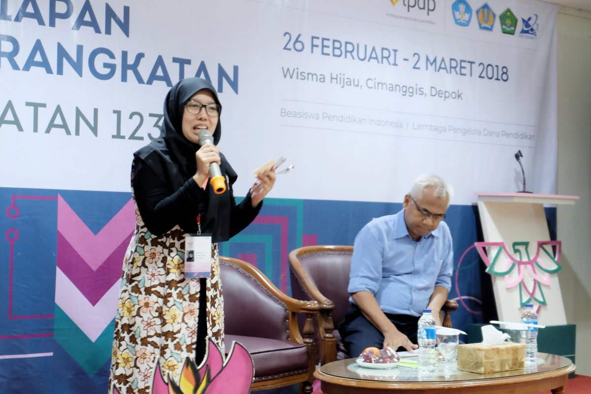arvindkawitri's tweet photo. Kita berhutang banyak pada negeri ini, maka kita wajib untuk mengabdi di bumi Indonesia.

- Prof. Dr. Ir. Noer Azam Achsani, MS. https://t.co/euvYCtuCZ8
