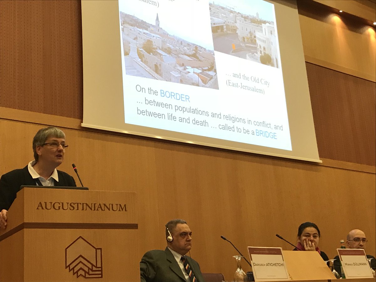 Monika Düllmann: Sterben zulassen bildet keine Grenze zwischen den Religionen sondern zwischen den persönlichen Einstellungen. Künstliche Lebensverlängerung kann lediglich eine Verlängerung des Sterbens sein. #pallife #PalliativeCare