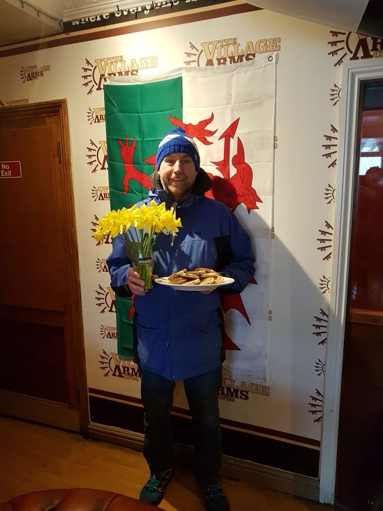 villagearmscf38's tweet photo. Ok, the VA is ready for some St David’s Day fun! If you’re out and about pop in! There’s free pool and jukebox all day and we’ve some lovely welsh treats for you #StDavidsDay #DyddGŵylDewi #StormEmma https://t.co/NxH4rPLNUu