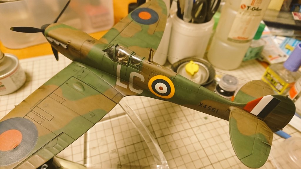 Mileylov1123 オレはプラッツの「ディスプレイスタンド飛行機模型