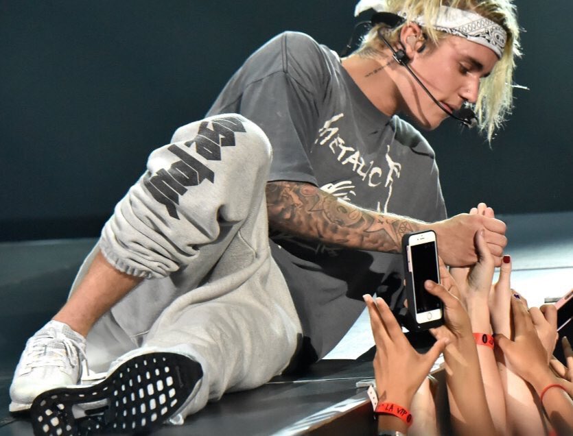 AkmnSai07's tweet photo. Happy Birthday to Justin💓💓

@justinbieber @bieber_japan

#Happy24thBday_fromJapan 

#justinbieber https://t.co/Z3vBSwpPcj