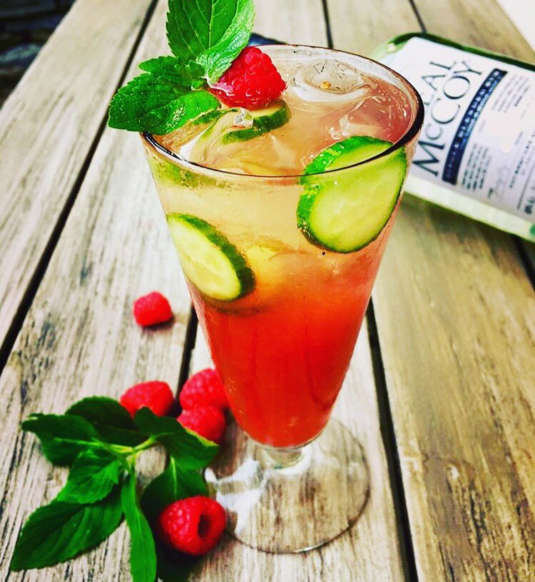 fermentras's tweet photo. Yep, In lieu of tomorrow’s festivities, we feel it pertinent to wish you a colourful weekend ahead through this radiant and delicious cocktail. Let’s have a @TheRealMcCoyRum #holi ... #daiquiri #cocktails #rum #gurgaon #delhi #fermentras #liquidsunshineindia #festivals #spring https://t.co/bzou8sWX7K