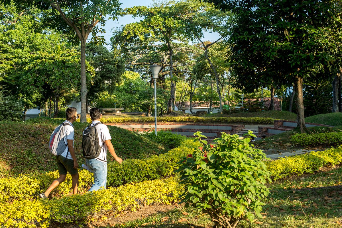 maurobucaro's tweet photo. #UIS70Años Cómo no sentirse orgullo de santandereano al saber que la mejor universidad del oriente colombiano llega a su septuagésimo aniversario, liderando la formación superior en Colombia y la región. Amor y orgullo por nuestra @UIS https://t.co/jO5qkjpEfj