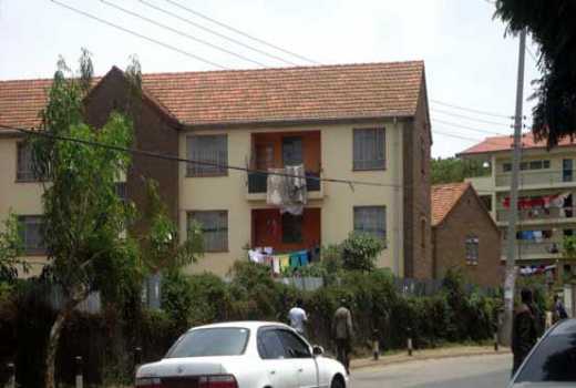 StandardKenya's tweet photo. Irregular transfer of Sh1.4b Mariakani estate haunts City hall, tenants to pay accumulated rent 
https://t.co/B914FnIiVA https://t.co/LWSzInajqV