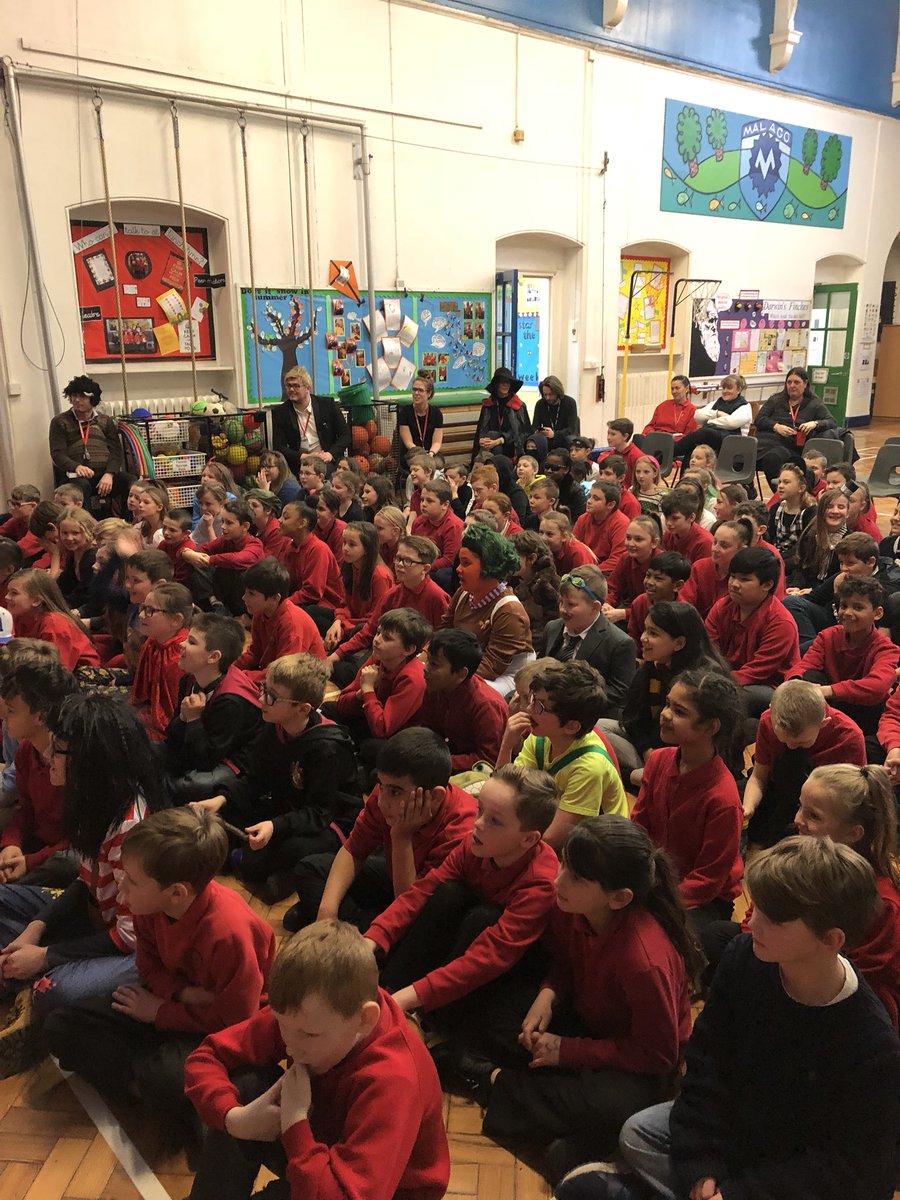 parsonstreet's tweet photo. Sally is leading our next #ShareAStory session with children as part of @WorldBookDayUK #BestSchoolYearEver https://t.co/HCUJUfznky