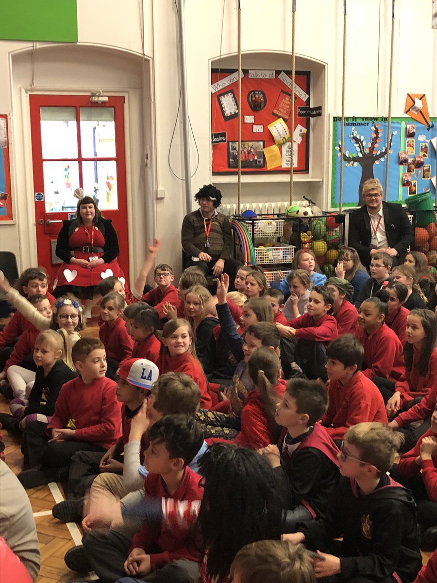 parsonstreet's tweet photo. Sally is leading our next #ShareAStory session with children as part of @WorldBookDayUK #BestSchoolYearEver https://t.co/HCUJUfznky