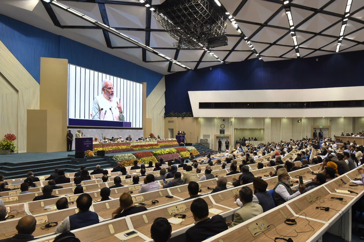 narendramodi's tweet photo. Glad to have distinguished members of the Muslim community, scholars, spiritual leaders and others during the conference on ‘Islamic Heritage: Promoting Understanding and Moderation.’ Members of the Muslim community have excelled in several fields over the years. https://t.co/5xhjDe7lwn