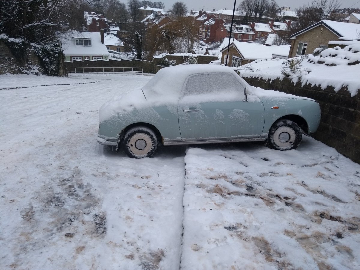 KaarinaHollo's tweet photo. @sccstreetsahead This is a priority 2 route, not been gritted #gritgate #gritting #Sheffield https://t.co/ST5hCeXFPR