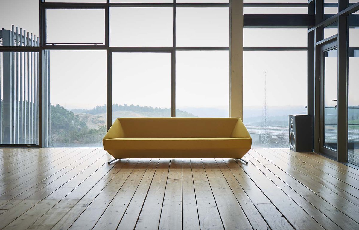 zivella's tweet image. Yönetici ofisi ya da bekleme alanınıza uyum sağlayacak, modern ve dikkat çekici bir kanepe mi arıyorsunuz?
Alp Nuhoğlu imzası taşıyan Neo tam size göre. 

#morecommunication #zivella #zivellaofficefurniture #office #officefurniture #officedesign #interriordesign