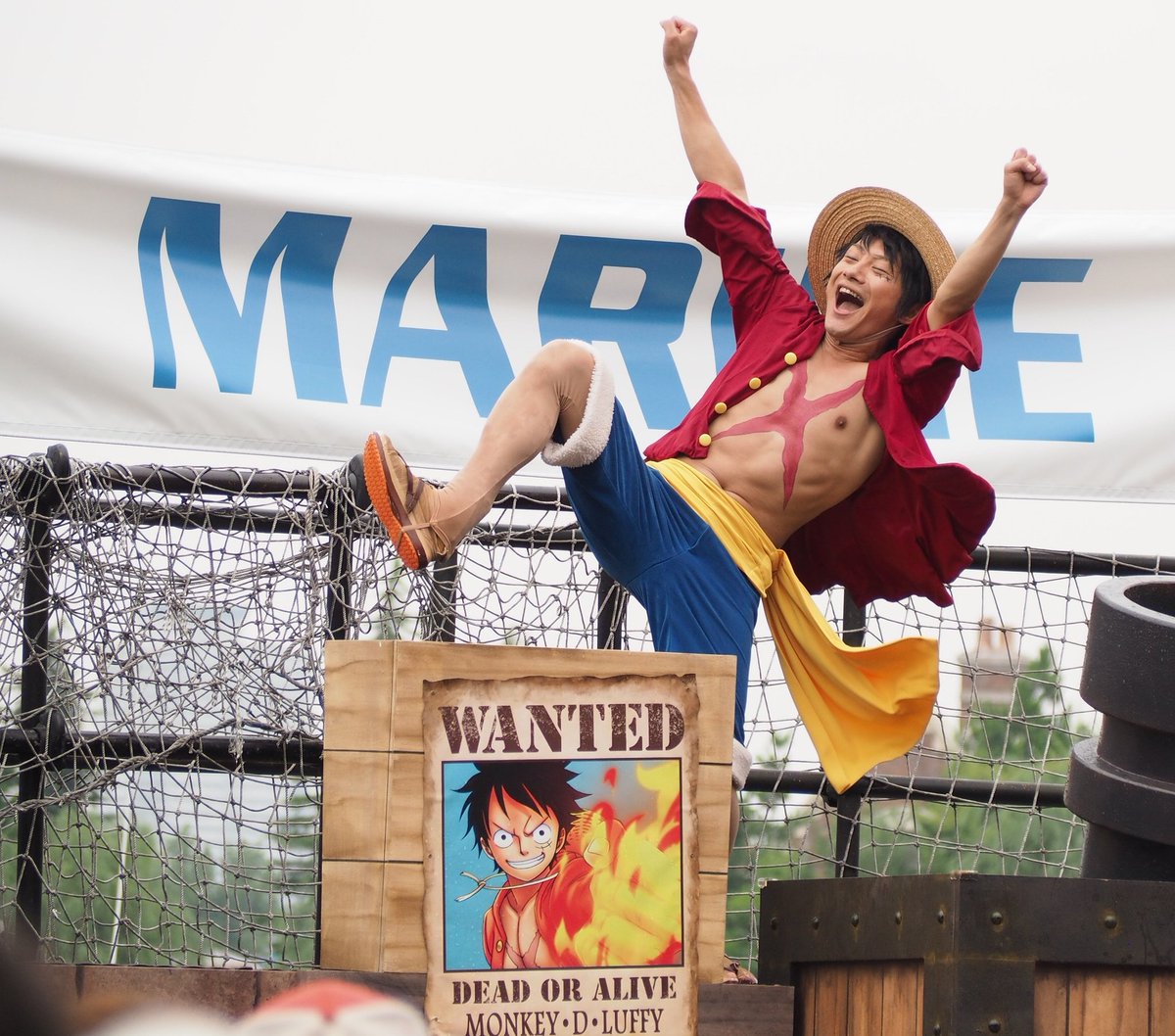 こう No Twitter 場所は違いますがまっちゃんルフィが帰ってくる と聞いて W まっちゃんルフィの笑った顔が好きです まっちゃんルフィを皆にも見てもらいたいです W サンレスでも絡んでもらったり思い出がたくさんあります ユニバ プレサマ