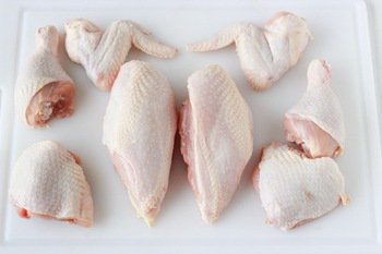 EmKuku_Farm's tweet photo. "Happy New Month" from us at @EmKuku_Farm We love you all with all our drumsticks and wings and breasts and tenderloins and thighs and even giblets. Be blessed https://t.co/BHKUBxfAga