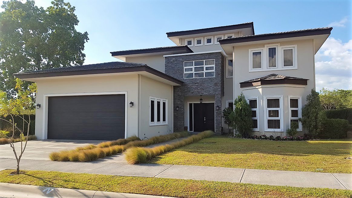 RealtyJcfrancis's tweet image. Residencia en Hacienda Espinal. Construcción de Primera Sobre 661 m2 / 7115 ft2 de Terreno. Asking $760.000. 

Must visit, DM or contact us jcfrancis@financier.com

#CostaRica #RealEstate #BienesRaices #Retiring #Inmuebles #PuraVida