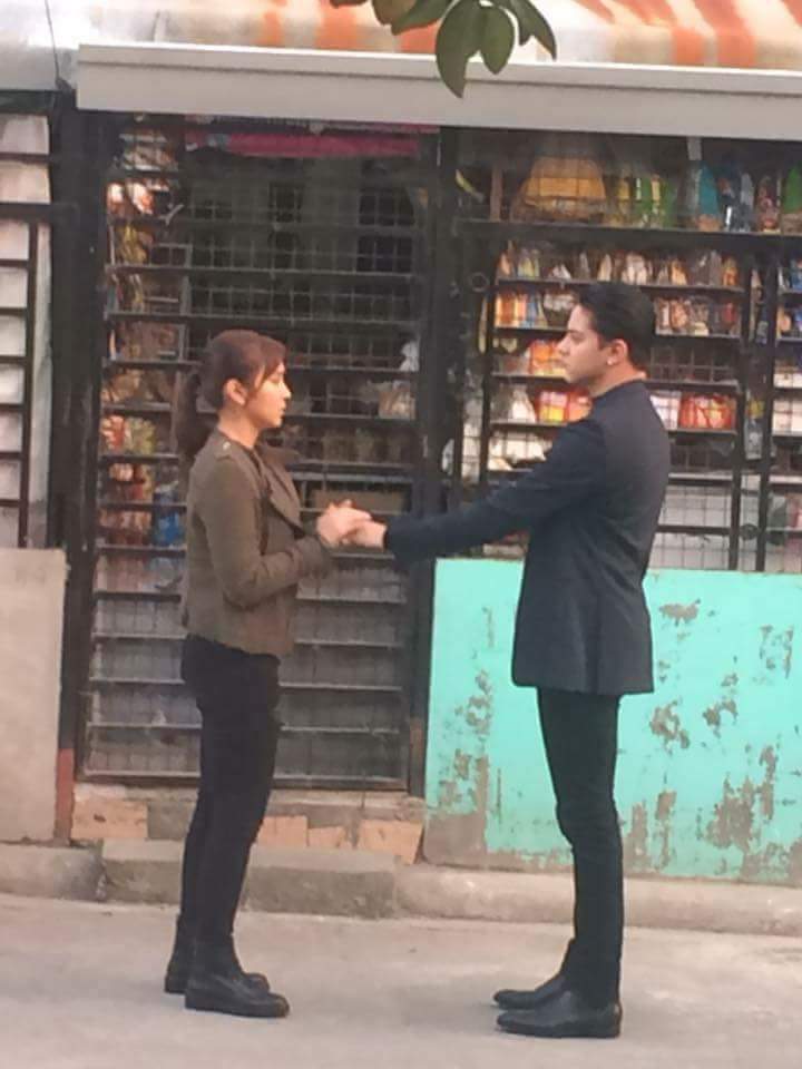 gottalovedusbia's tweet photo. Off-cam moments! Alagang alaga talaga nila ang isa't isa.
#LaLunaTheFinalBattle https://t.co/WryTlB97qO