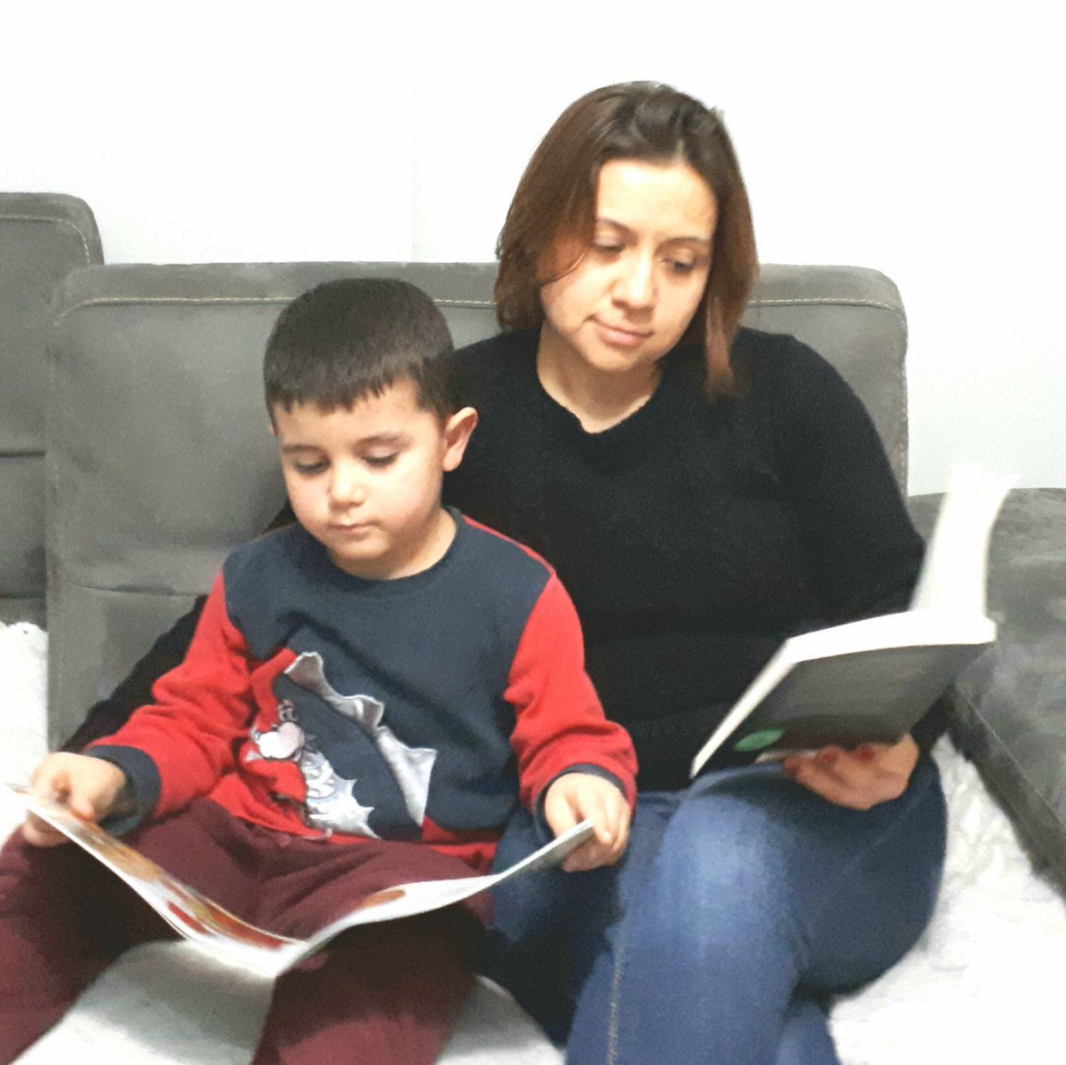 KamuranERDEM's tweet photo. Özel Asrın Anaokulu okumayı çok önemsiyor. Minik kuzularımızla ve velilerimizle okuyoruz, Samsun Okuyor. #samsunokumavakti @TC_Atakum @EbaAtakum @AtakumMem @CoskunESEN57 @turancoskun @osmankaymk https://t.co/rhgUjZb1xg
