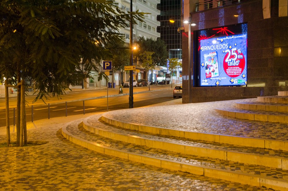 AdvierteImagen's tweet photo. Led Window Solutions son equipamientos Netscreen LED Digital asociados con contenidos dinámicos. Pueden ser instalados indoor u outdoor, en escaparates o pasillos de tiendas y Centros Comerciales. Llámanos e infórmate: 610 74 80 81 https://t.co/F68vjyXfEz 
#led #soluciones https://t.co/drHXeAvN0b