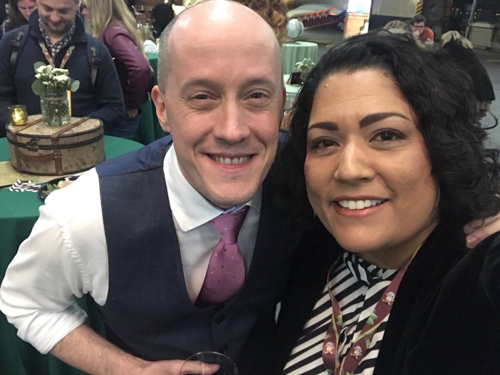 iHeartDates's tweet photo. .@ChrisDucker It was wonderful to meet you last night at the @USSMidwayMuseum! Like I said, your book changed the way I do business. 🙏🏼
#SMMW18 #VirtualFreedom #remotework https://t.co/wB7uYje6ix
