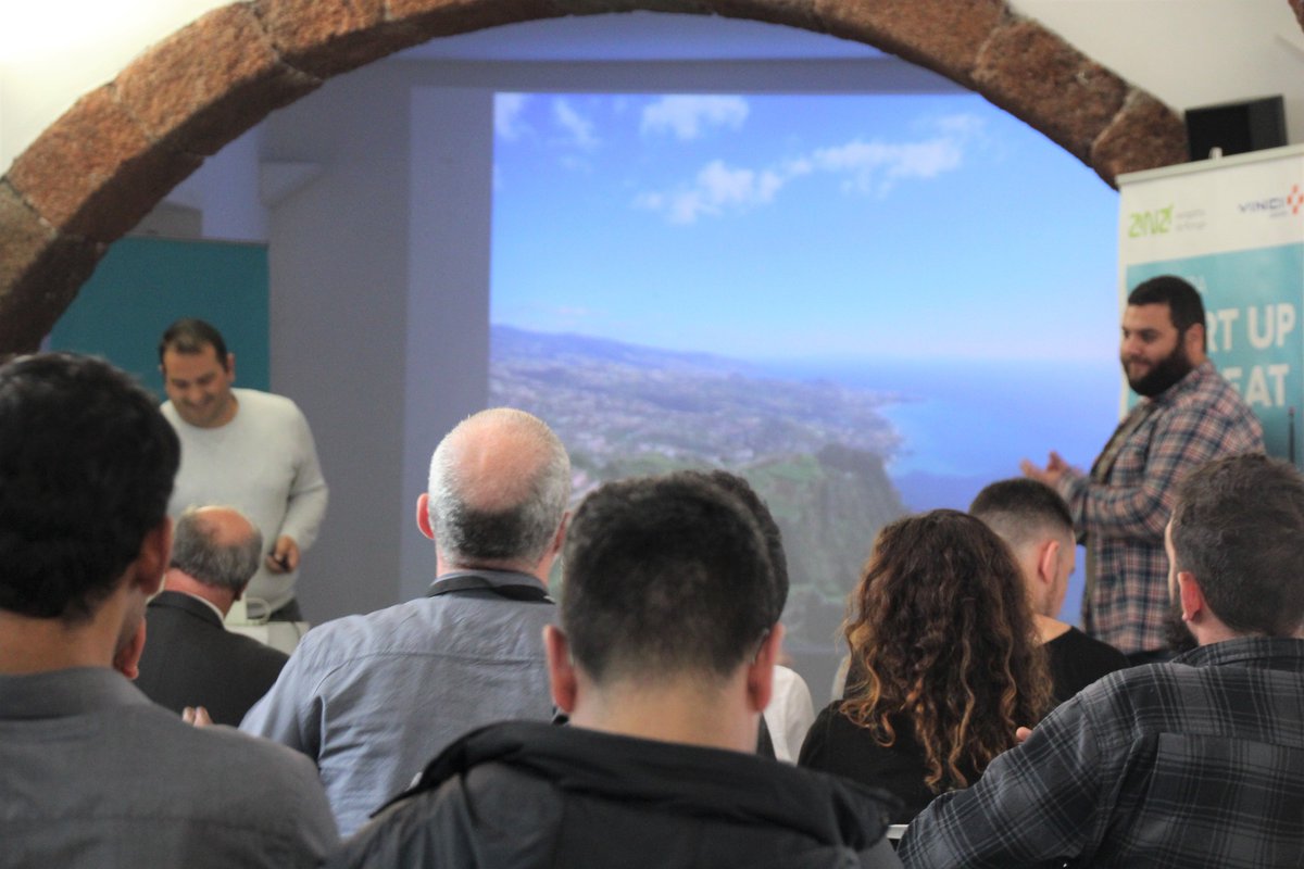 MadeiraRetreat's tweet image. The 2nd Hackathon is over! This time our partner was @VINCIAirports. Yesterday the startups of @MadeiraRetreat pitched to the jury the solutions that they came up with in just 2 days!