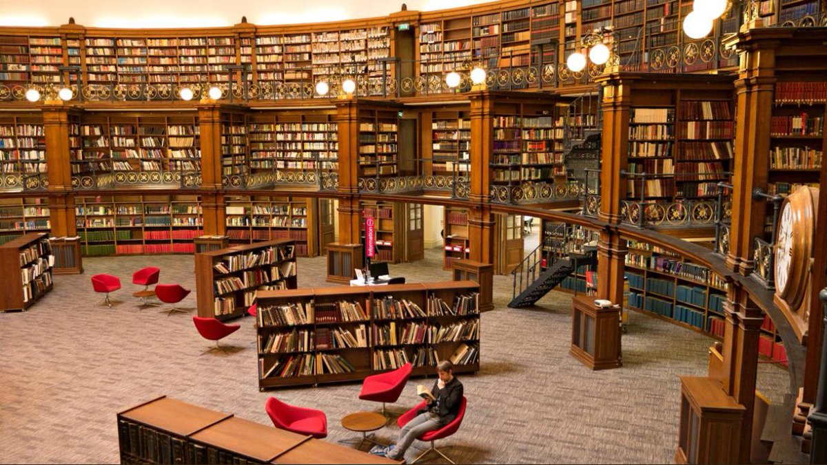 VisitLiverpool's tweet image. Happy #WorldBookDay! 😍📚

You can enjoy books, books and more books in the beautiful Picton Reading Room at @Liverpoollib ✨