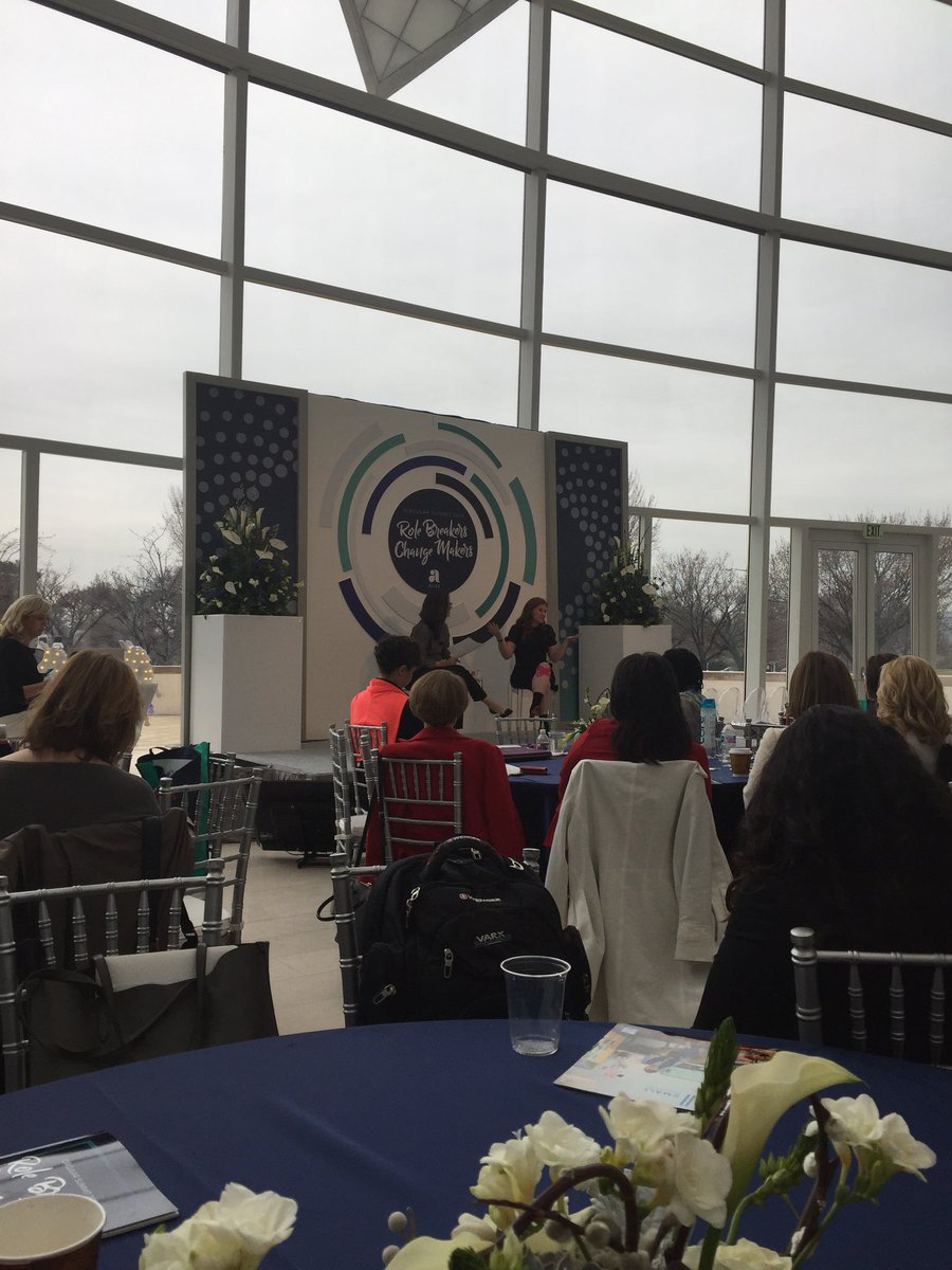 #RoleBreakers #changemakers <a href="/karagoldin/">Kara Goldin 🍓</a> boggling my mind.