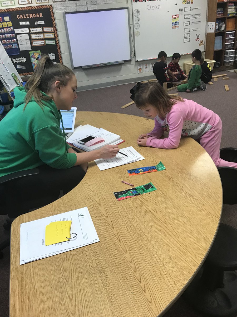 BFingerDHE's tweet photo. Even though it was a simple phonics check in, these one-on-one moments between @EricaNunemaker1 and her students help build strong relationships. https://t.co/VlQbOX1WR6