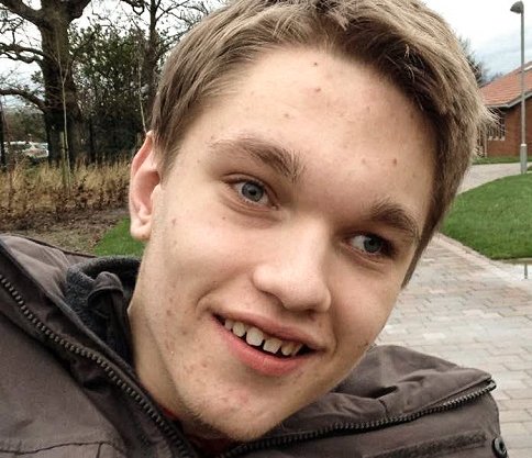 "They will greet me rather than James (...) and they will talk about him as if he isn't there. The impact on his confidence is no different than it would be for anyone." Jane explains why she feels disability awareness training is so vital bit.ly/2CQoGmd #TreatMeWell