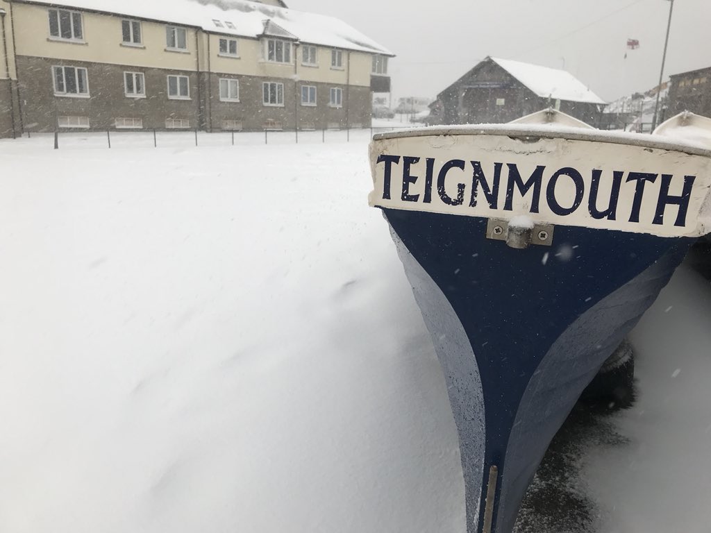 TeignRowing's tweet photo. @_gigrower  @CPGAgigs no towing today #snow #beastfromtheeast https://t.co/qoeyqWYdar