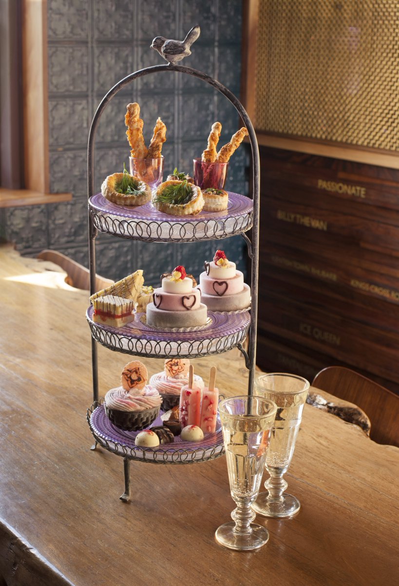 RubyVioletIces's tweet photo. We are currently taking Mother's Day bookings for or ice cream afternoon tea. Complete with sweet and savoury treats accompanied with a glass of prosecco , an ozone coffee or a newby tea.
~
#natural #rubyvioletices #rubyviolet #london #vegetarian #mothersday #mothersdayideas https://t.co/HNa5TEHxqV
