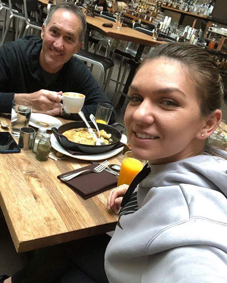 AllTennisForUs's tweet photo. The team is back together π
"#notmissinganymore #teamisback @darren_cahill @CercelT Andrei Cristofor" https://t.co/nAja5UbeLi