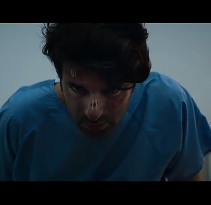 engakyrk's tweet photo. Engin çok başka bir çocuk. Filme kendi filmi gibi sahip çıkıyor. Film boyunca ensemdeydi. Hiç böyle oyunculuk yapıp da karavanına dönmedi. Her şey yolunda gitti. En kolay setimdi diyebiliriz.
#EnginAkyürek in disiplinini  biz zaten biliyoruz
 Çağan ırmak oyunculuk gördü https://t.co/dTbJhItKRg