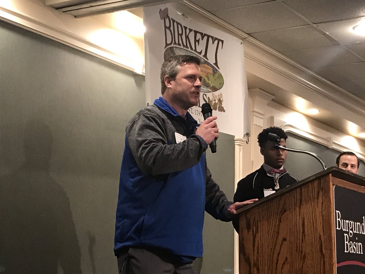 PickinSplinters's tweet photo. Cody Ullock and Matt Young of @LivoniaBball speak to the group at the Section V finals brunch. https://t.co/t5ABAraAbm