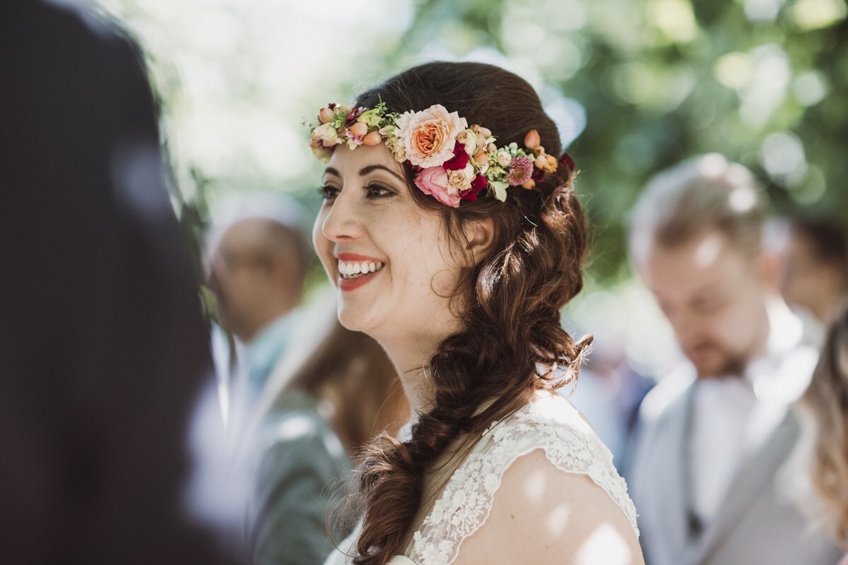 thetruebride's tweet photo. Happiness blooms from within 🌸
New on the blog:
https://t.co/VrzvtwvCYM

#thetruebride #weddingblog #newblogpost #weddinginspiration #hochzeitsinspiration #braut #bride #flowers #bridalstyle #bridalflowers #bridalhair #beauty https://t.co/nj8IZFnd9t
