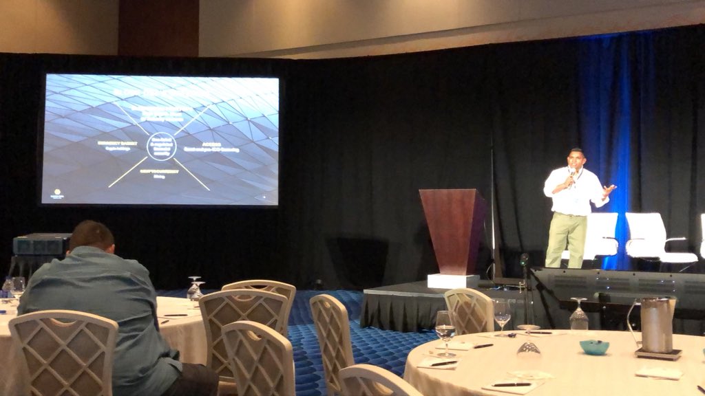 PardeepLuddu's tweet photo. $BLOK $BKPPF CEO, Sothi Thillairajah, presenting at #Polycon2018 https://t.co/5B0Ikr6Or0