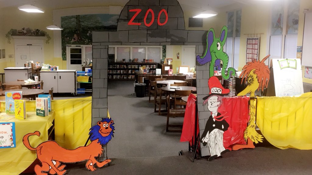 CES_Roadrunners's tweet photo. All decorated for Read Across America
#bcpsroadrunners 
#ignitelearningbcps 
@CES_Roadrunners https://t.co/S3PTftSCQI