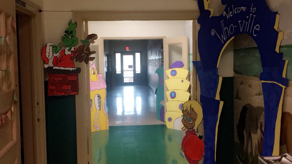 CES_Roadrunners's tweet photo. Can’t forget The Grinch!
#bcpsroadrunners 
#ignitelearningbcps 
@CES_Roadrunners https://t.co/vImJ4ApBBk