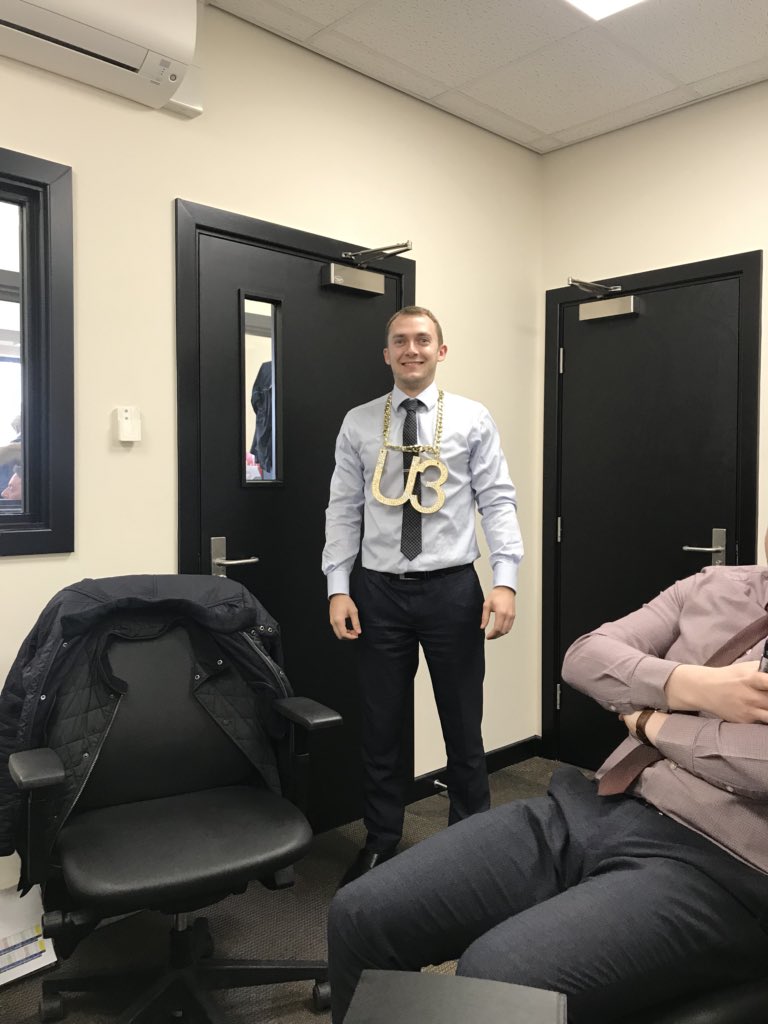 chrisbrowny10's tweet photo. The kings have landed @MSprostonERAC lands the chain for 18.8% growth in Feb and between @MSprostonERAC @stejones1989 saved £53,838 on #springtoaction @kierancregan @U3BetterMan @gpincheshire https://t.co/iURiFTTiMf