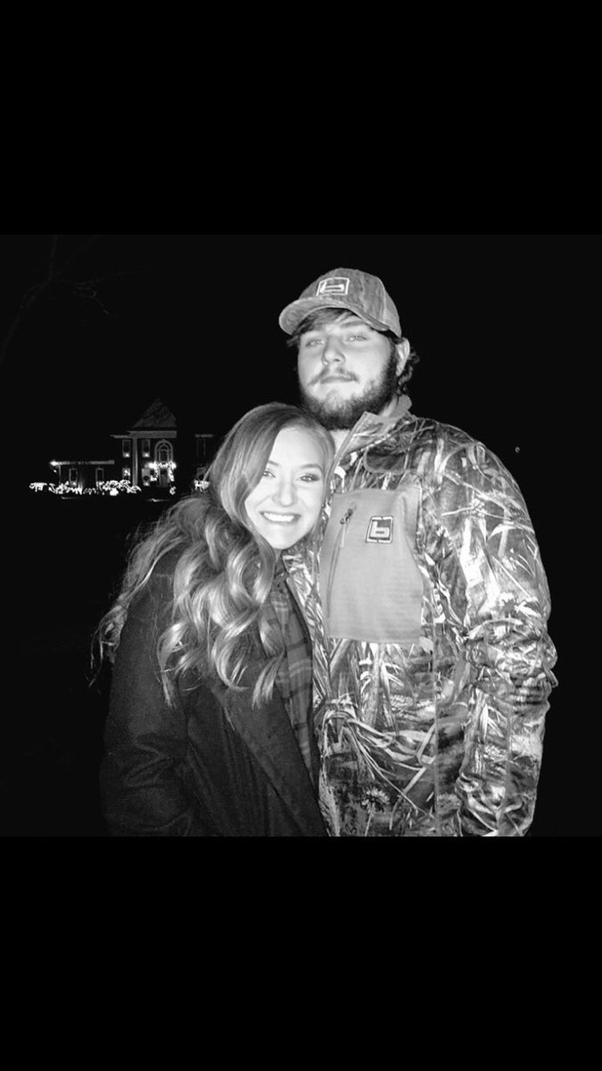 stephen_7morris's tweet photo. Happy birthday to this beautiful girl!! Have a day as great as you are! Thank you for letting me be with you and celebrate with you!! Happy 16th birthday @kdgchalk !! I love you tons!! https://t.co/ZXk3W3vAiI