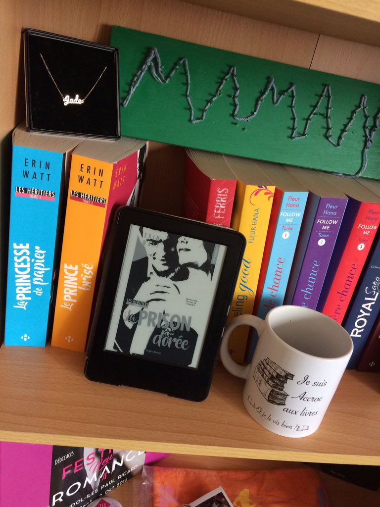 FlamentLudivine's tweet photo. 😍📖😍📚
Après avoir fait mon devoir de maman, c'est-à-dire bien gâté ma princesse
je pense à moi
Petite après-midi lecture bien au chaud sous ma petite couette
#livre #bookaddict #devoreusedelivres #jaimelire #accroauxlivres #totalementaccro #droguée #livredujour https://t.co/8mSz00AXJO