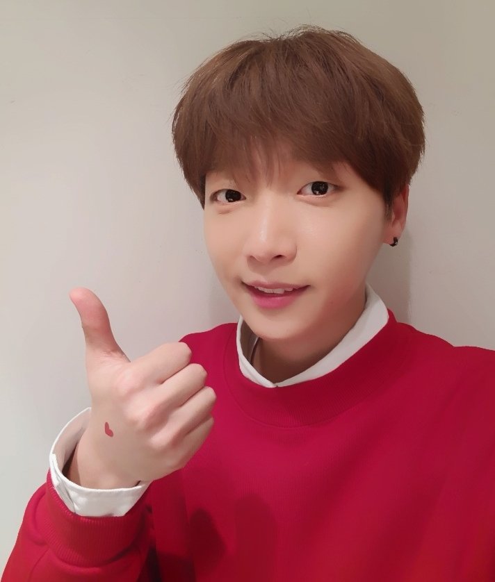jeongsewoon_twt's tweet photo. [#정세운]
대구 팬싸인회를 마쳤습니다!
팬 여러분 조심히 들어가세요🙇
#JEONGSEWOON https://t.co/ff5KZ5yiCQ
