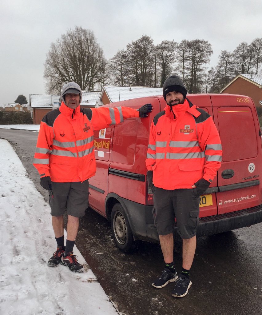 MchenryFriends's tweet photo. Hats off to these guys. We met these two postmen on our dog walk this morning, windchill factor is -11 here today and they're still wearing shorts! #royalmail #shorts #freezing #snowuk https://t.co/fgNdHck1sI