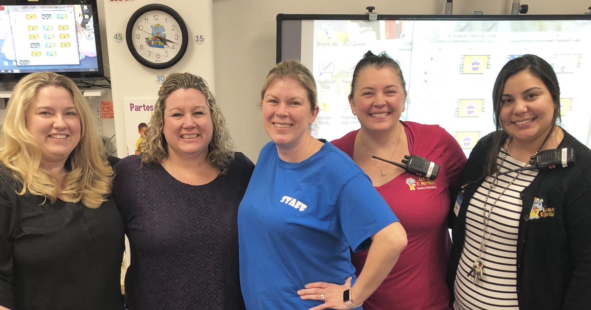 jmurray1201's tweet photo. Honored to have spent some time with our #TeacherOfTheYear Miss @KimmieDevlin last week! Talk about teaching children how to love learning! The energy in the classroom was inspiring! Thank you for #MakingADifference #TheLearningExperience https://t.co/ntkuEJeaN3