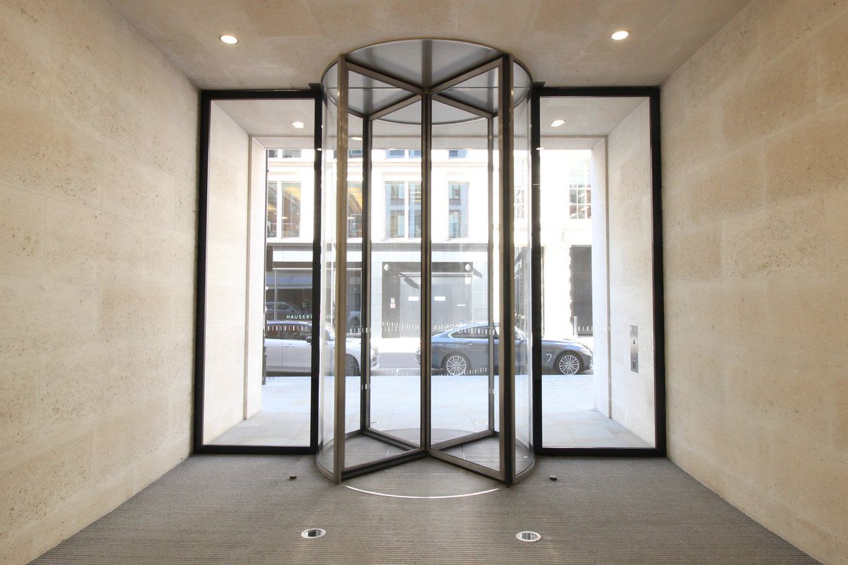 OpenEntrances's tweet photo. Find out more about the design and installation of this oversized revolving doors  in Burlington Street as part of a project with @AHMMArchitects
for @MaceGroup in the case study https://t.co/a9bhRU5hDk https://t.co/EKZG73UbRm