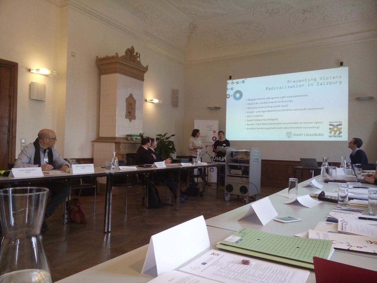 Efusnews's tweet photo. Which partnerships and tools do cities need to prevent #violentradicalisation? This is one of the questions discussed today at the first in-person meeting of the project PRACTICIES, in @salzburg_stadt.

@euro_practicies / @fhsalzburg

Learn more : https://t.co/xySr9a2XgM https://t.co/geYXR8SZQb