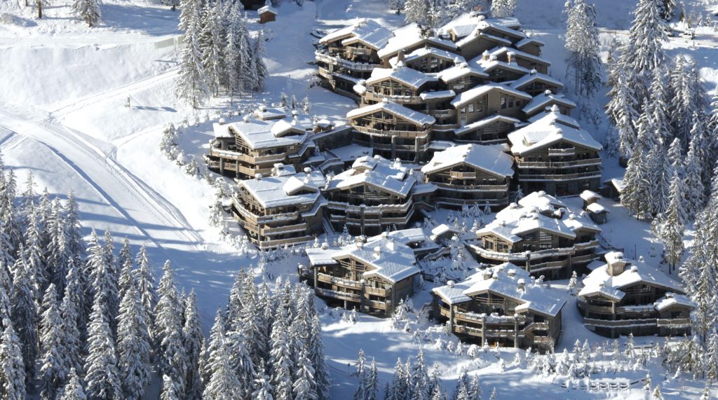 UltimateChalets's tweet photo. Check out our blog in which we feature the most luxurious ski in ski out chalets in Europe. https://t.co/TDRXpsN8kY #skiblog #skiinskiout #luxurychalet #k2collection #lek2 #courchevel #3valleys @EsfCourchevel @courchevel @Francemagazine @luxury__travel https://t.co/DCozoHeDna