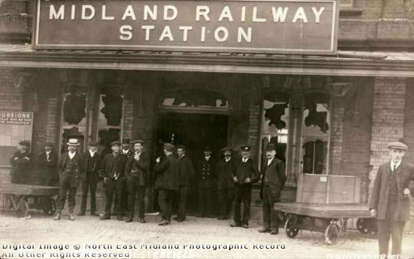 #ThrowbackThursday #photo of the #Midland #Railway #Station on Corporation Street in #Chesterfield with visible damage after #rioting following a railway #strike in August 1911 #TBT goo.gl/7f5dY1