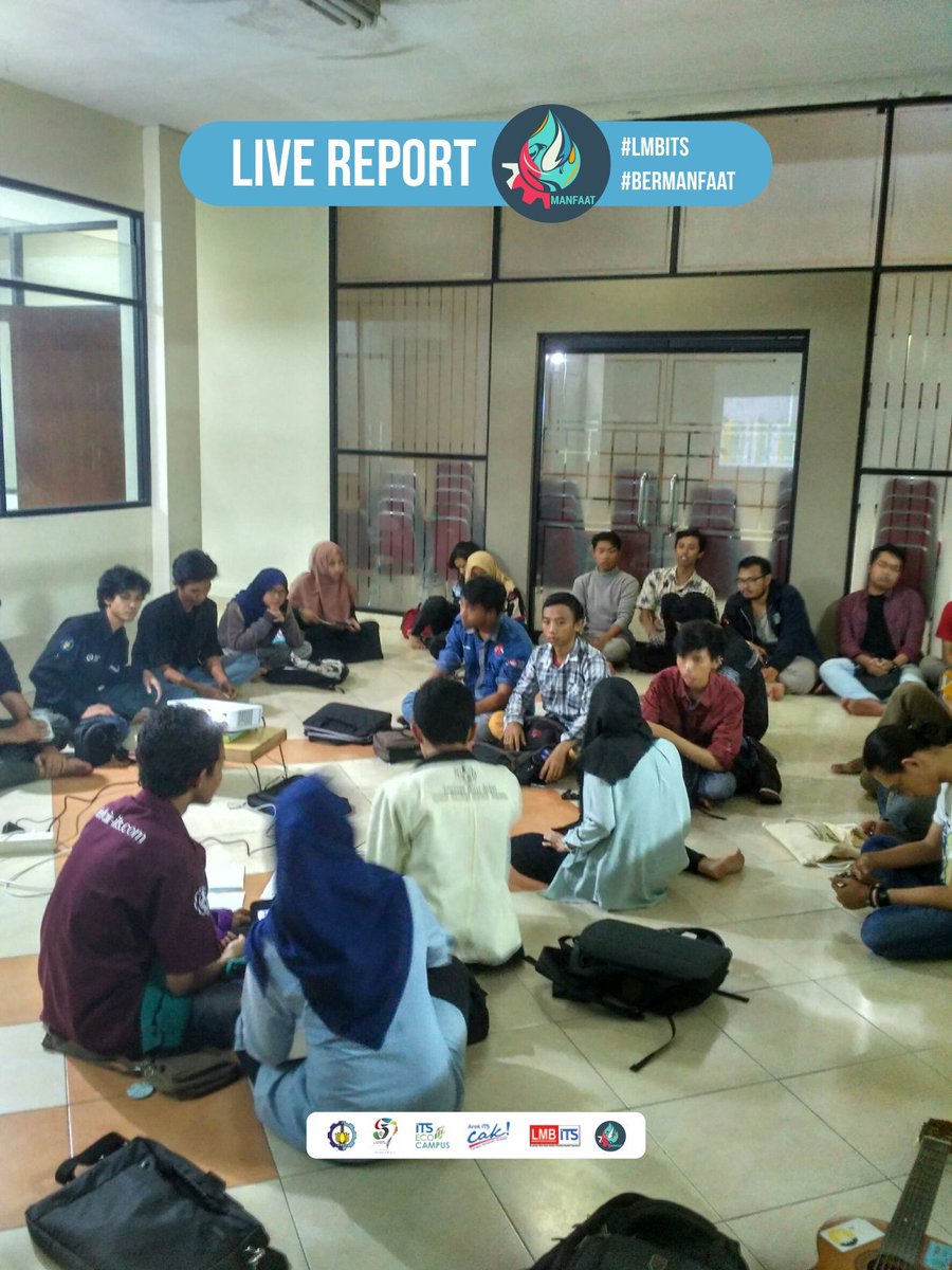 LMB_ITS's tweet photo. [Live Report]
Sedang berlangsung rapat presidium UKM ITS bulan Maret 2018

#LMBITS
#MinatBakatITS
#LMBBermanfaat https://t.co/XOaPX66AbY