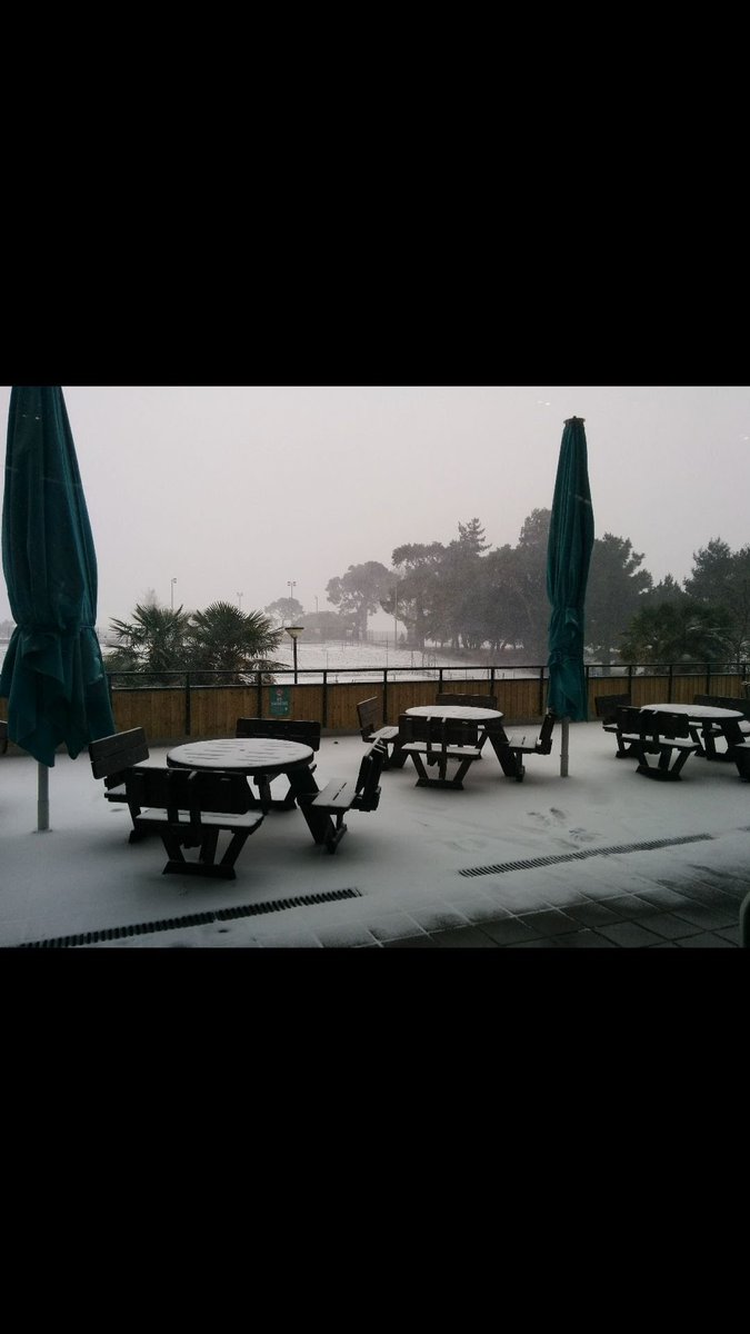 RivieraCentre's tweet image. All facilities in the centre are temporarily closed

Apologies for any inconvenience, we have had to close the centre due to safety concerns for our customers and staff in these weather conditions.