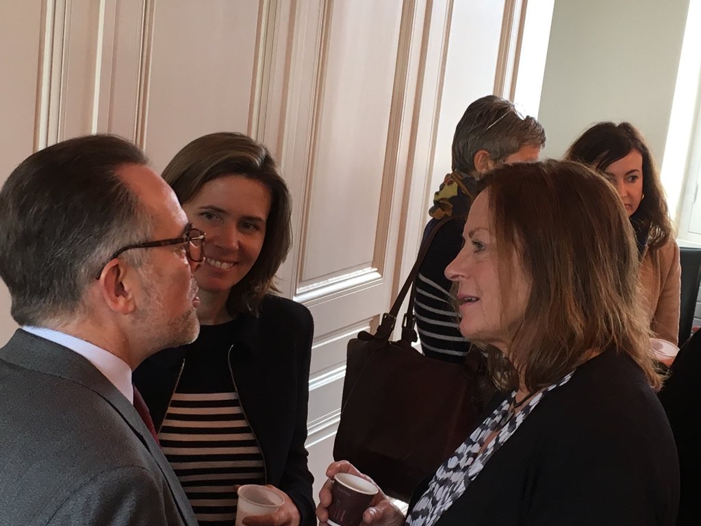 Une belle rencontre de futures bougeuses <a href="/BougeTaBoite/">Bouge ta Boite</a> un cercle pour accroître son activité avec bienveillance et efficacité Rendez vous le 23 mars #ConnectHers