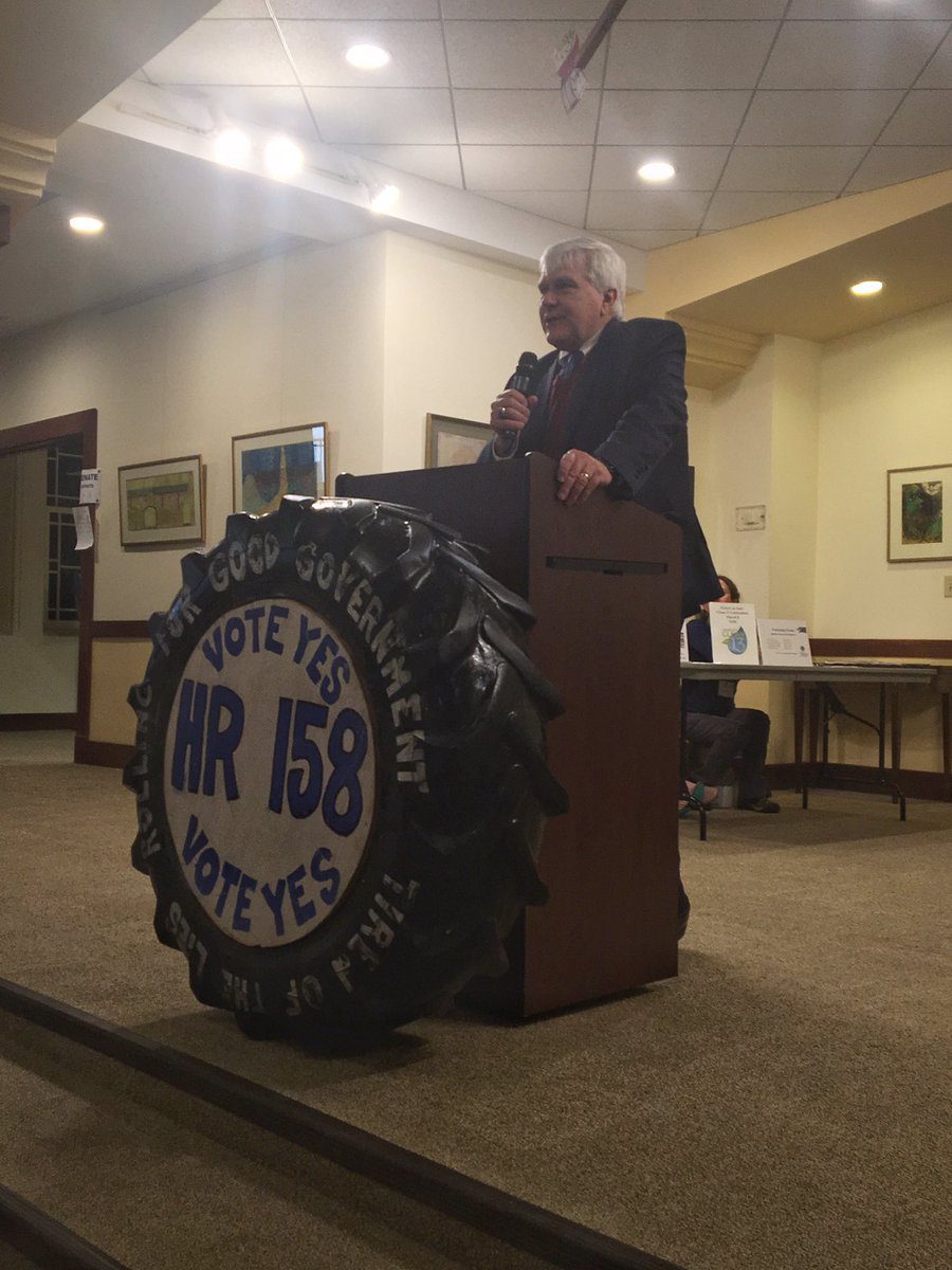gasierraclub's tweet photo. John Powell explaining HR 158 on coal ash pollution. #CapitolConservationDay https://t.co/gDEC3sb8gP