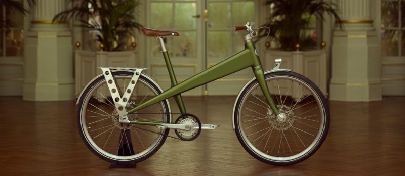 LeMobiliste's tweet photo. A la découverte du #VAE Premium #Coleen -> https://t.co/uY4yy5Bc0d
Du carbone et des périphériques hauts de gamme, ce vélo électrique néo-rétro a de sacrés arguments. Mais à quel prix ? #Vélo #velourbain #velotaf https://t.co/TIZeaFzE0i