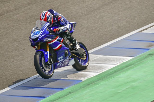 นักบิด Yamaha Thailand Racing Team กดเวลายืนหัวแถวช่วง Pre-Season Test ก่อนระเบิดศึกชิงแชมป์เอเชียสนามแรก #ARRC #ARRC2018 #ChangInternationalCircuit #Yamaha 

bric.co.th/arrc_article.p…